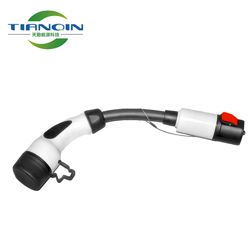 New energy Tesla Tesla to Type2 transfer to the new European standard CCS2 extension cable